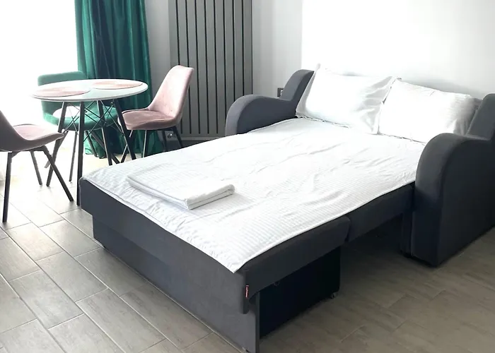 Nik And Dom Alezzi Năvodari